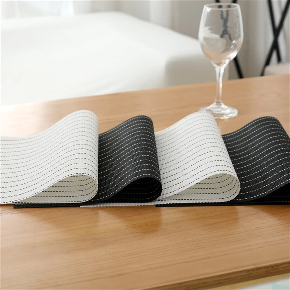 Lot de 4 napperons à rayures fines