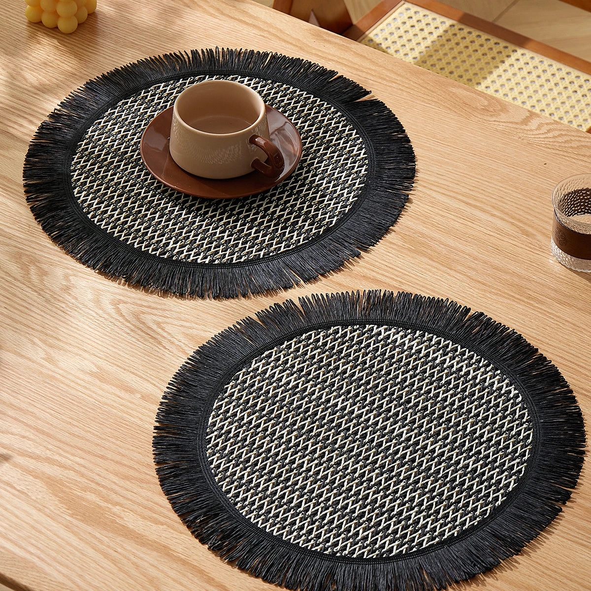 Lot de 4 napperons ronds tissés style bohème - Noir