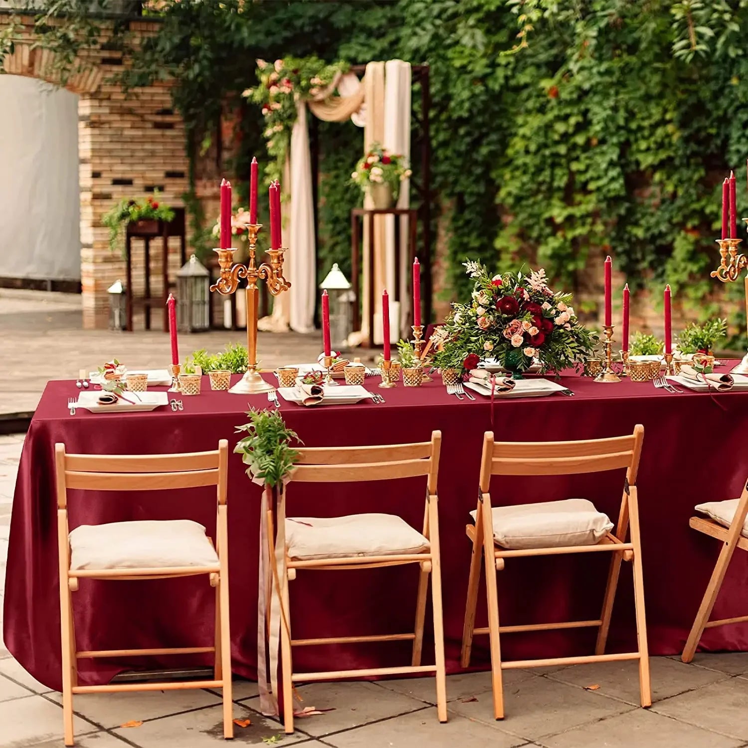 Nappe de table en satin - Rouge foncé