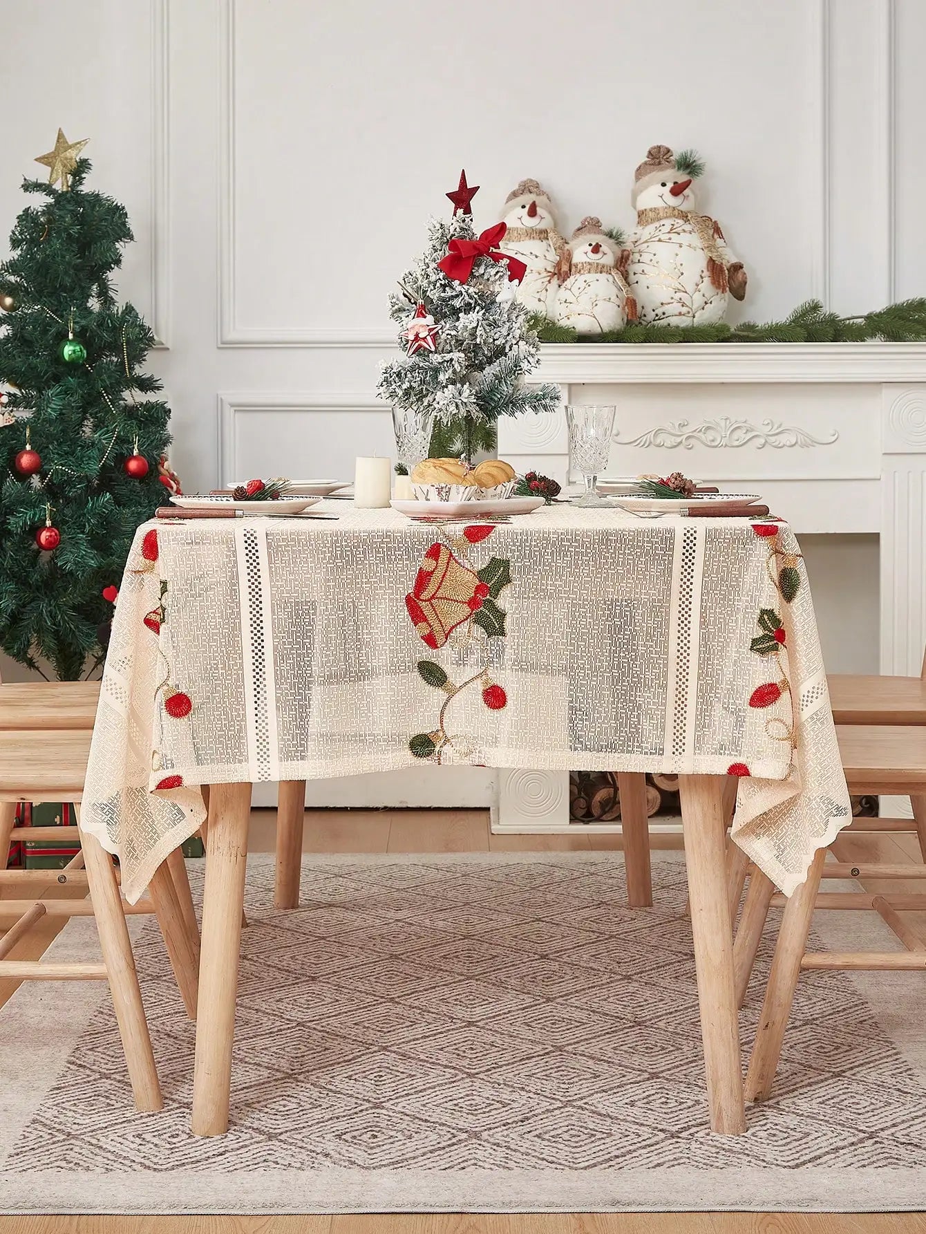 Nappe de table de Noël en dentelle beige