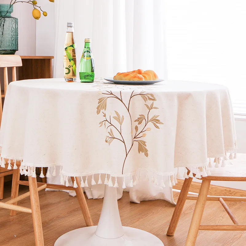 Nappe ronde brodée en coton