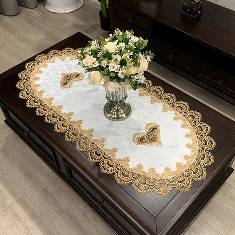 Nappe de table ovale brodée