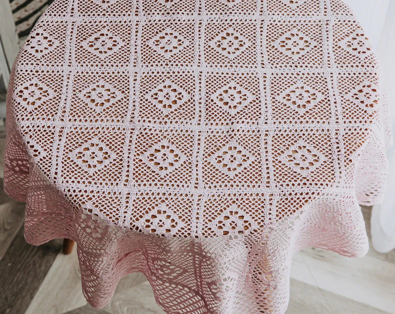Nappe de table ronde en crochet - coloris variés
