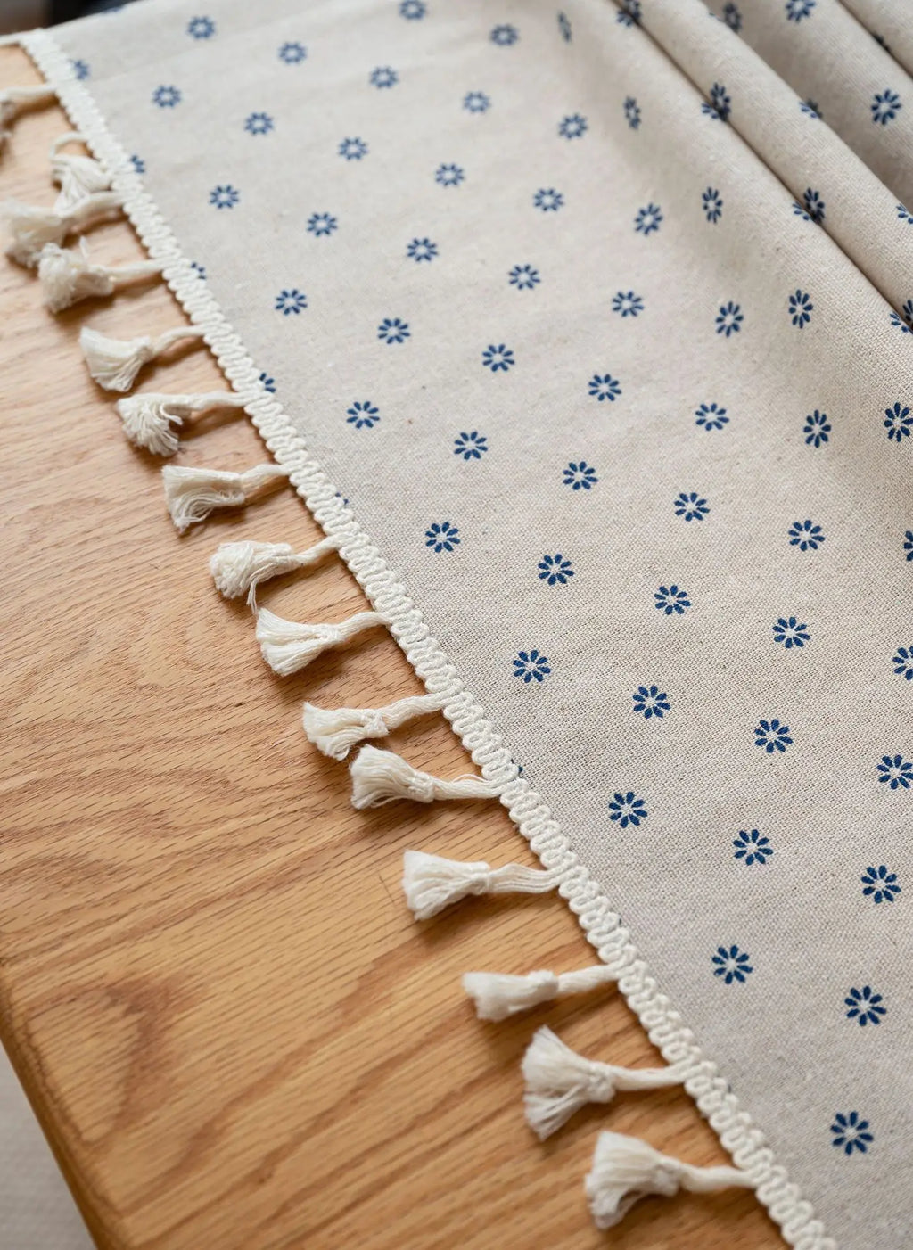 Nappe en lin imprimé petites fleurs