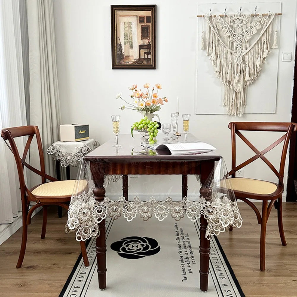 Nappe de table en PVC transparent avec dentelle